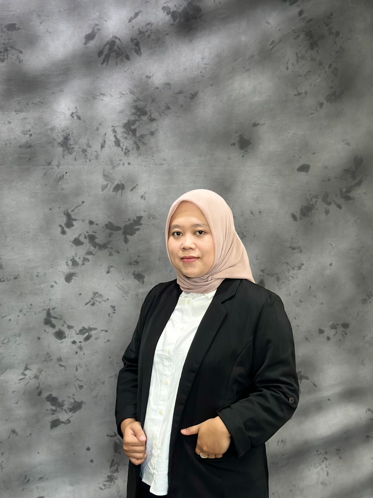 Regina Indah, S.Ak